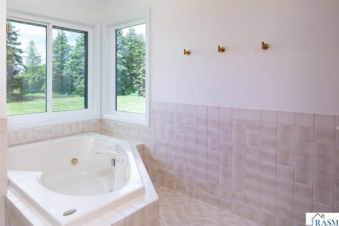 36056 311th Avenue Le Sueur MN 56058