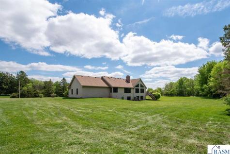 36056 311th Avenue Le Sueur MN 56058