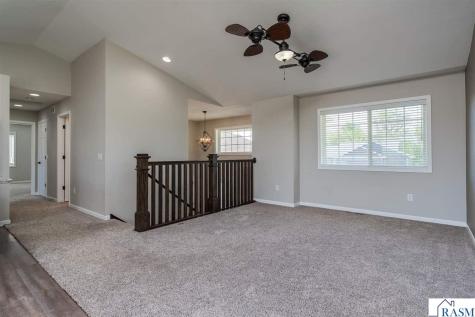 235 Foxfire Drive Mankato MN 56001