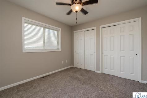 235 Foxfire Drive Mankato MN 56001