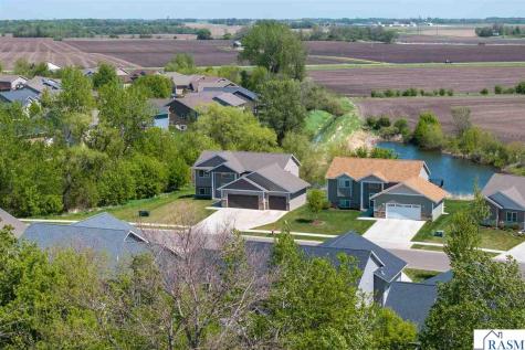 235 Foxfire Drive Mankato MN 56001