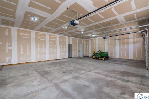 235 Foxfire Drive Mankato MN 56001