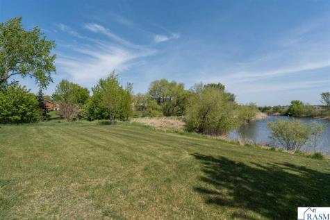 235 Foxfire Drive Mankato MN 56001