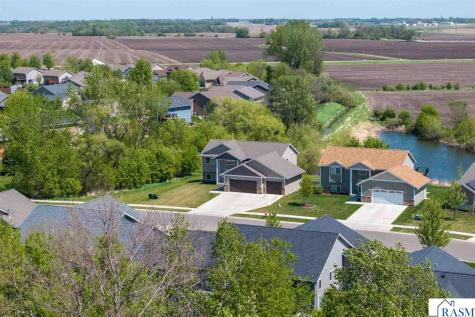 235 Foxfire Drive Mankato MN 56001