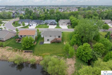 235 Foxfire Drive Mankato MN 56001