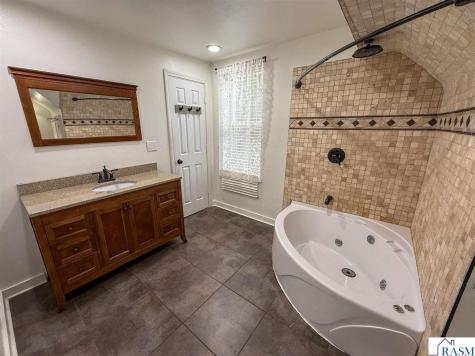 225 S Franklin New Ulm MN 56073