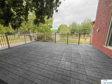 225 S Franklin New Ulm MN 56073
