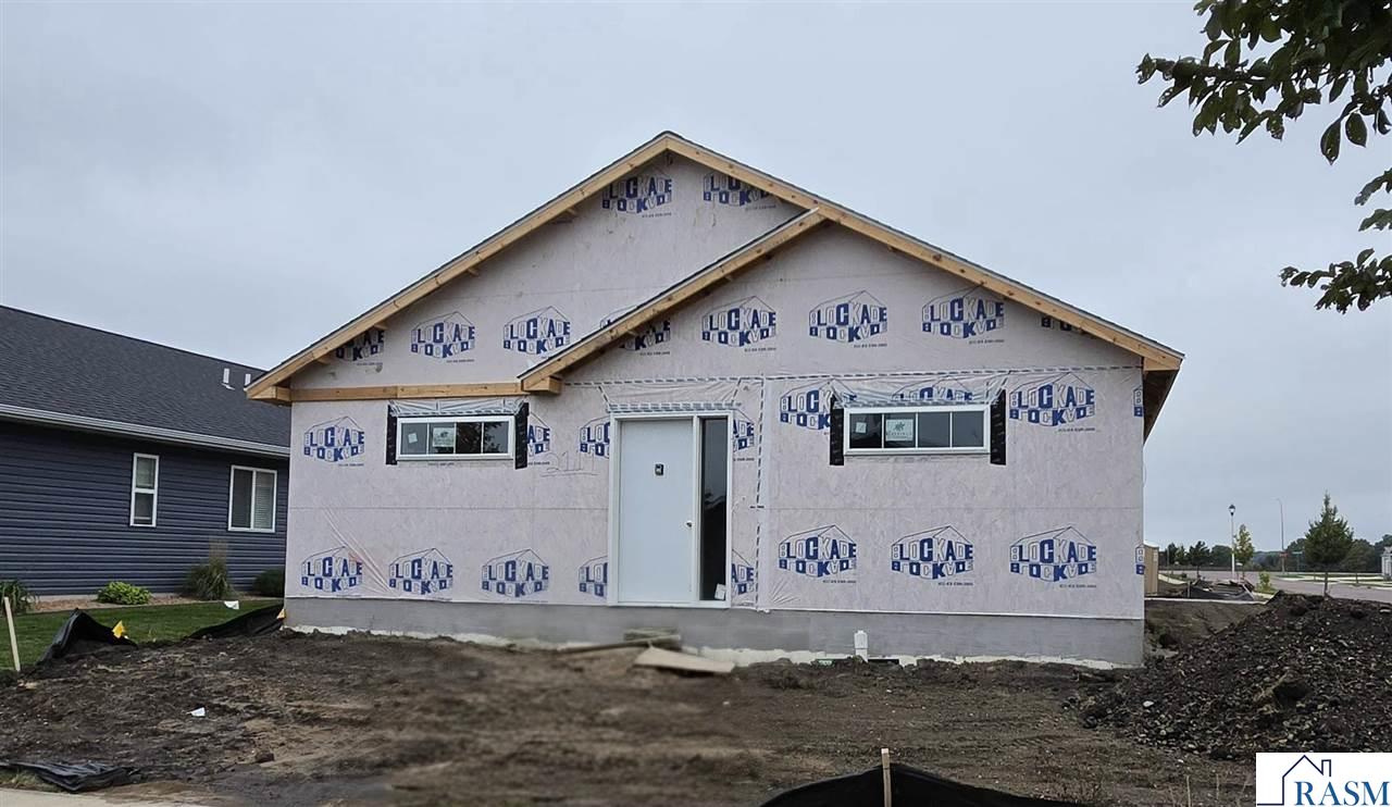 2119 Lunden Street St. Peter MN 56082-0000