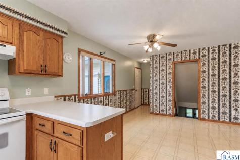 1327 S German Street New Ulm MN 56073