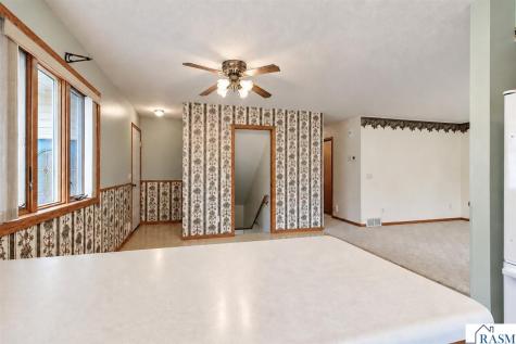1327 S German Street New Ulm MN 56073