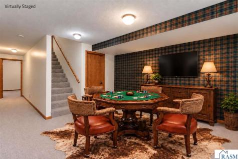 1327 S German Street New Ulm MN 56073