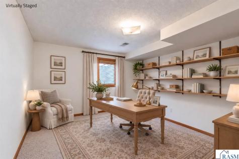 1327 S German Street New Ulm MN 56073