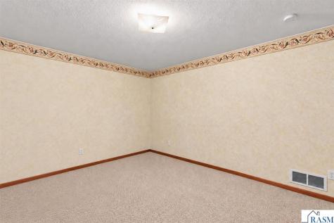 1327 S German Street New Ulm MN 56073