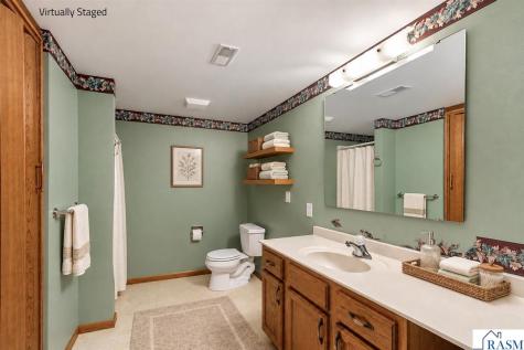 1327 S German Street New Ulm MN 56073