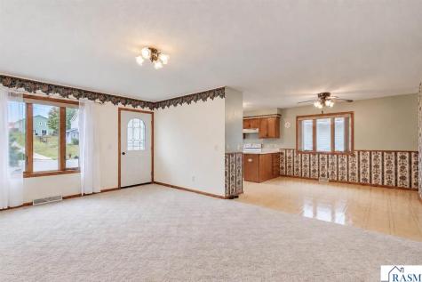 1327 S German Street New Ulm MN 56073