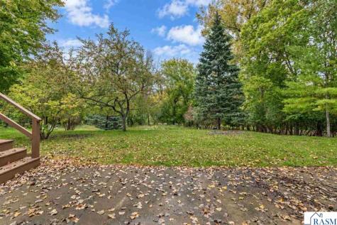 1327 S German Street New Ulm MN 56073