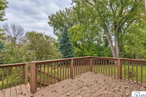 1327 S German Street New Ulm MN 56073