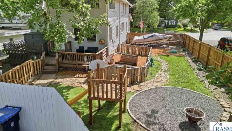 838 Baker Avenue Mankato MN 56001