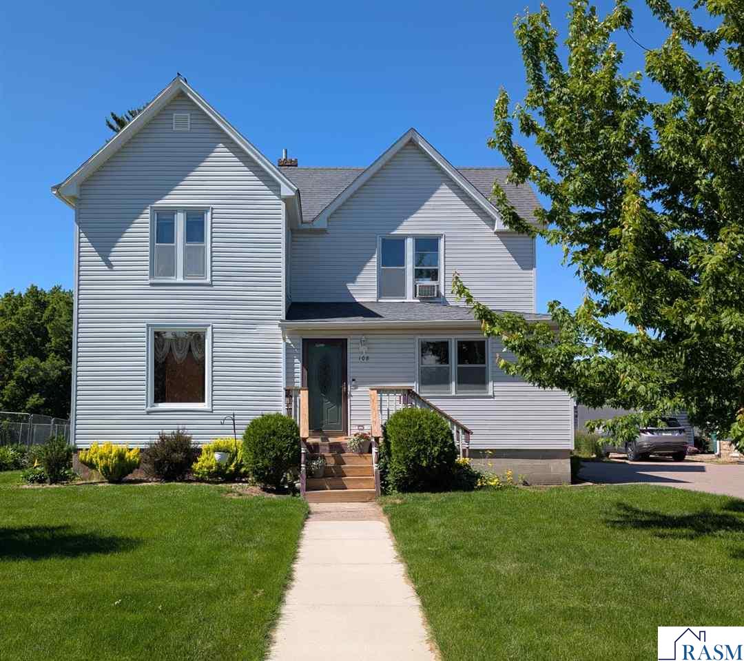 108 W Allyn Street Janesville MN 56048