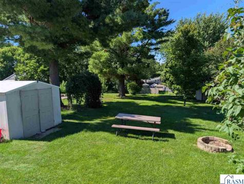 108 W Allyn Street Janesville MN 56048