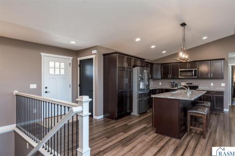 1906 Rock Ridge Lane St. Peter MN 56082