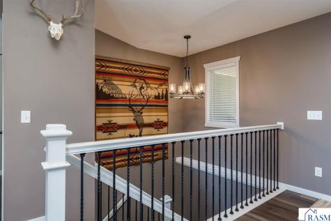 1906 Rock Ridge Lane St. Peter MN 56082