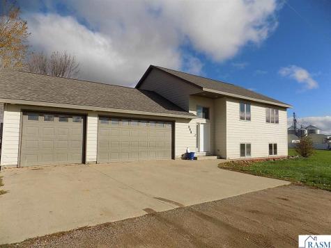 559 E 11th Street Gibbon MN 55335