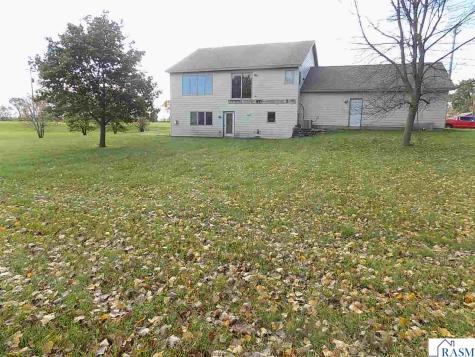 559 E 11th Street Gibbon MN 55335