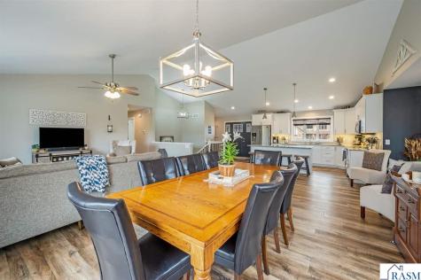 2292 Deerwood Drive North Mankato MN 56003