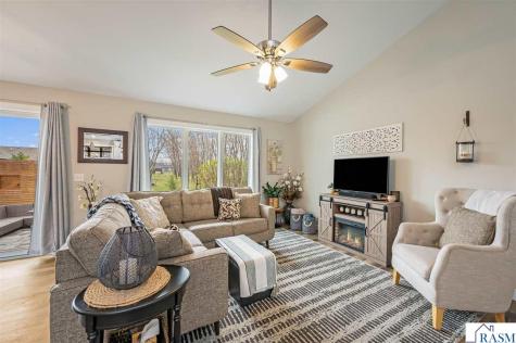 2292 Deerwood Drive North Mankato MN 56003