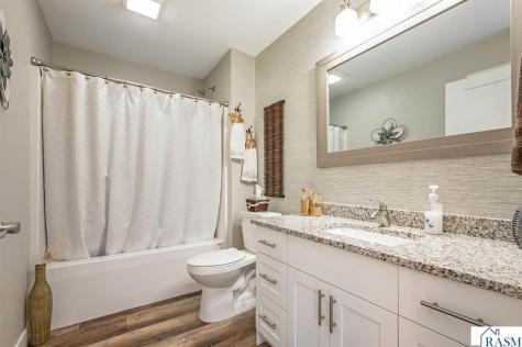 2292 Deerwood Drive North Mankato MN 56003