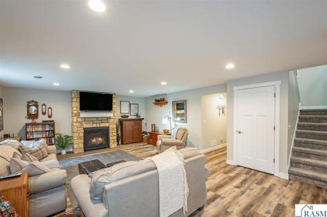 2292 Deerwood Drive North Mankato MN 56003