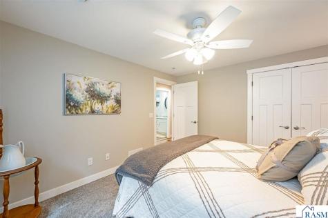 2292 Deerwood Drive North Mankato MN 56003