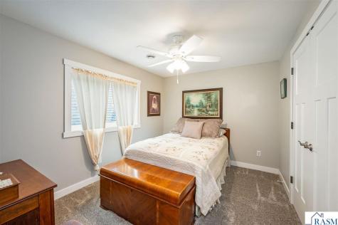 2292 Deerwood Drive North Mankato MN 56003