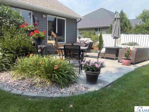 2292 Deerwood Drive North Mankato MN 56003