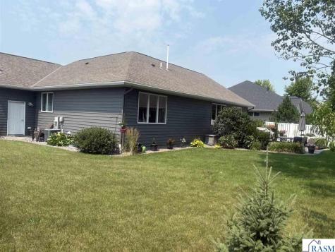 2292 Deerwood Drive North Mankato MN 56003