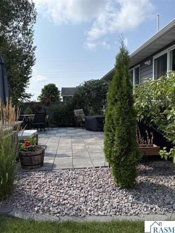 2292 Deerwood Drive North Mankato MN 56003