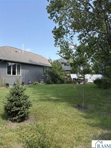 2292 Deerwood Drive North Mankato MN 56003