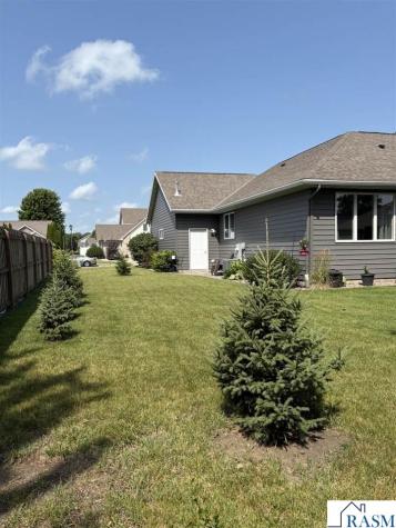 2292 Deerwood Drive North Mankato MN 56003