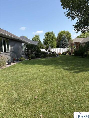 2292 Deerwood Drive North Mankato MN 56003