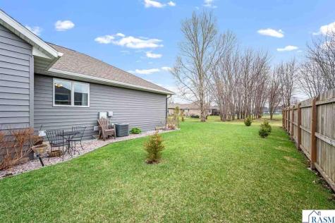 2292 Deerwood Drive North Mankato MN 56003
