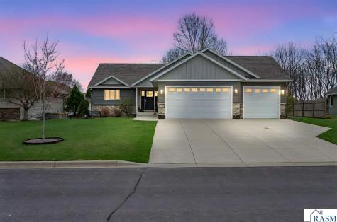 2292 Deerwood Drive North Mankato MN 56003