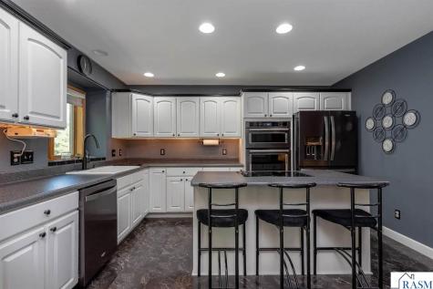 2153 Peregrine Lane North Mankato MN 56003