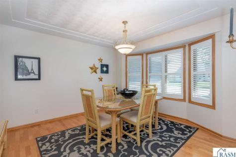 2153 Peregrine Lane North Mankato MN 56003