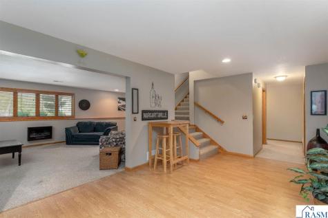 2153 Peregrine Lane North Mankato MN 56003