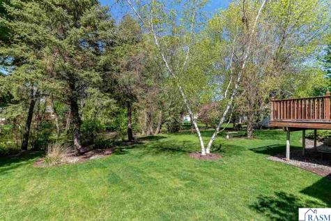2153 Peregrine Lane North Mankato MN 56003