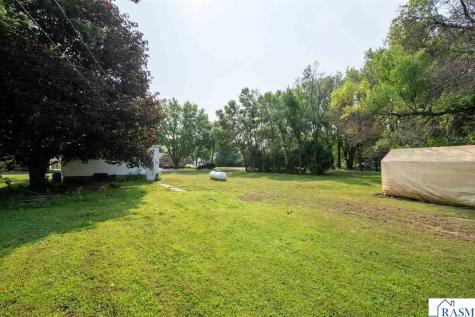 318 2nd Avenue Pemberton MN 56078