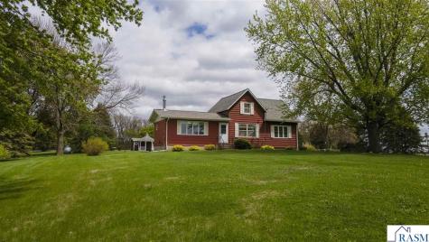 84777 State Highway 60 Madelia MN 56062
