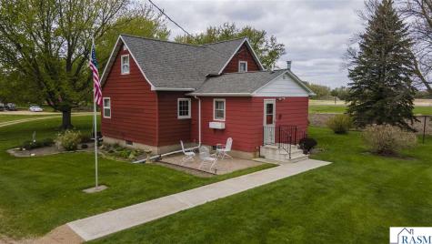 84777 State Highway 60 Madelia MN 56062