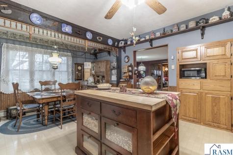 84777 State Highway 60 Madelia MN 56062